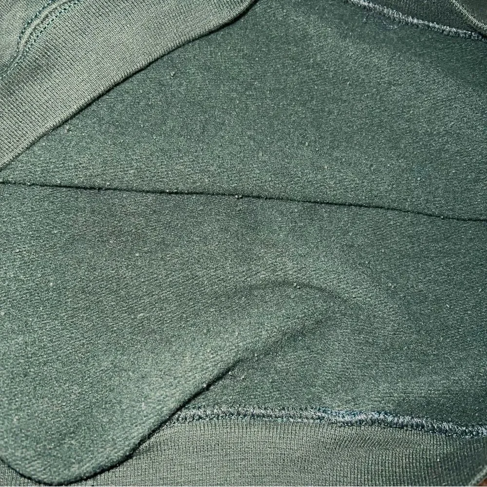 Vintage Embroidered Hunters Sweatshirt Medium Green Duck Buck Beer Bag Tag Brag - Picture 9 of 10